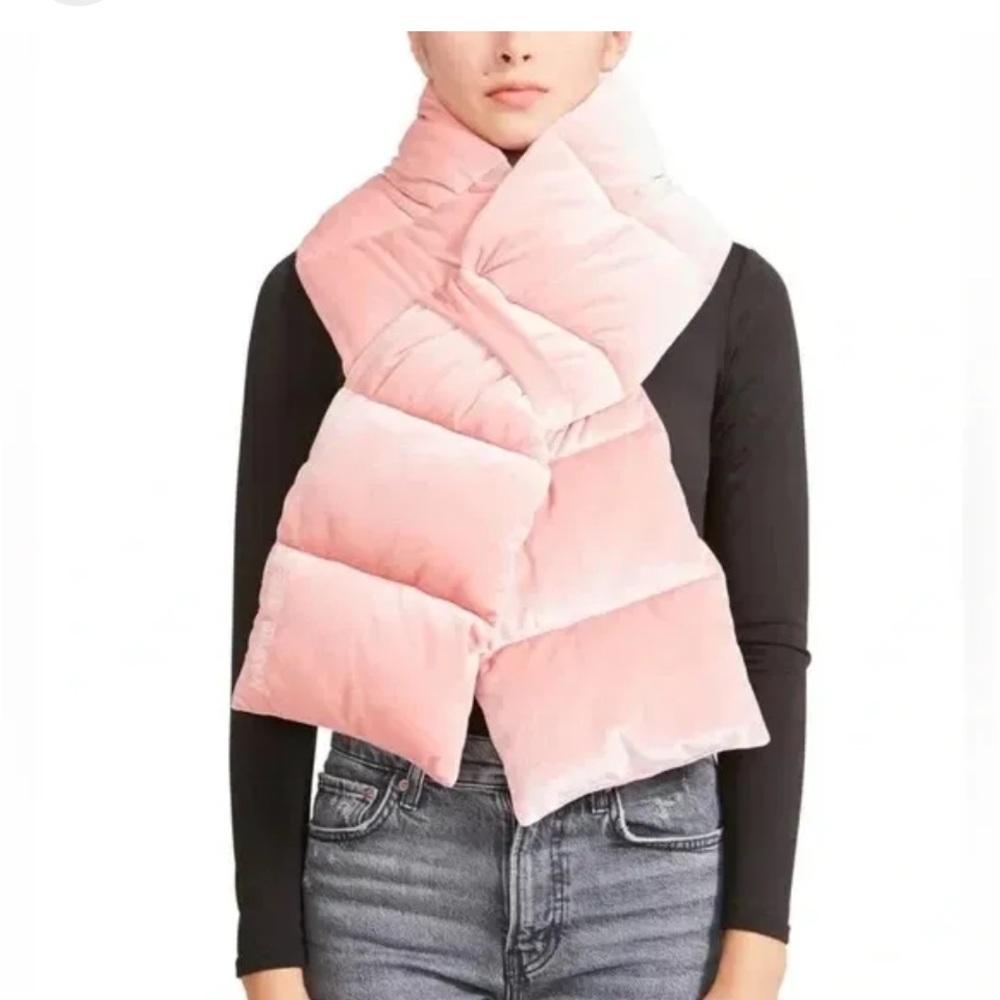 Steve madden scarf